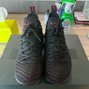 Nike Lebron 16 ‘Fresh Bred’